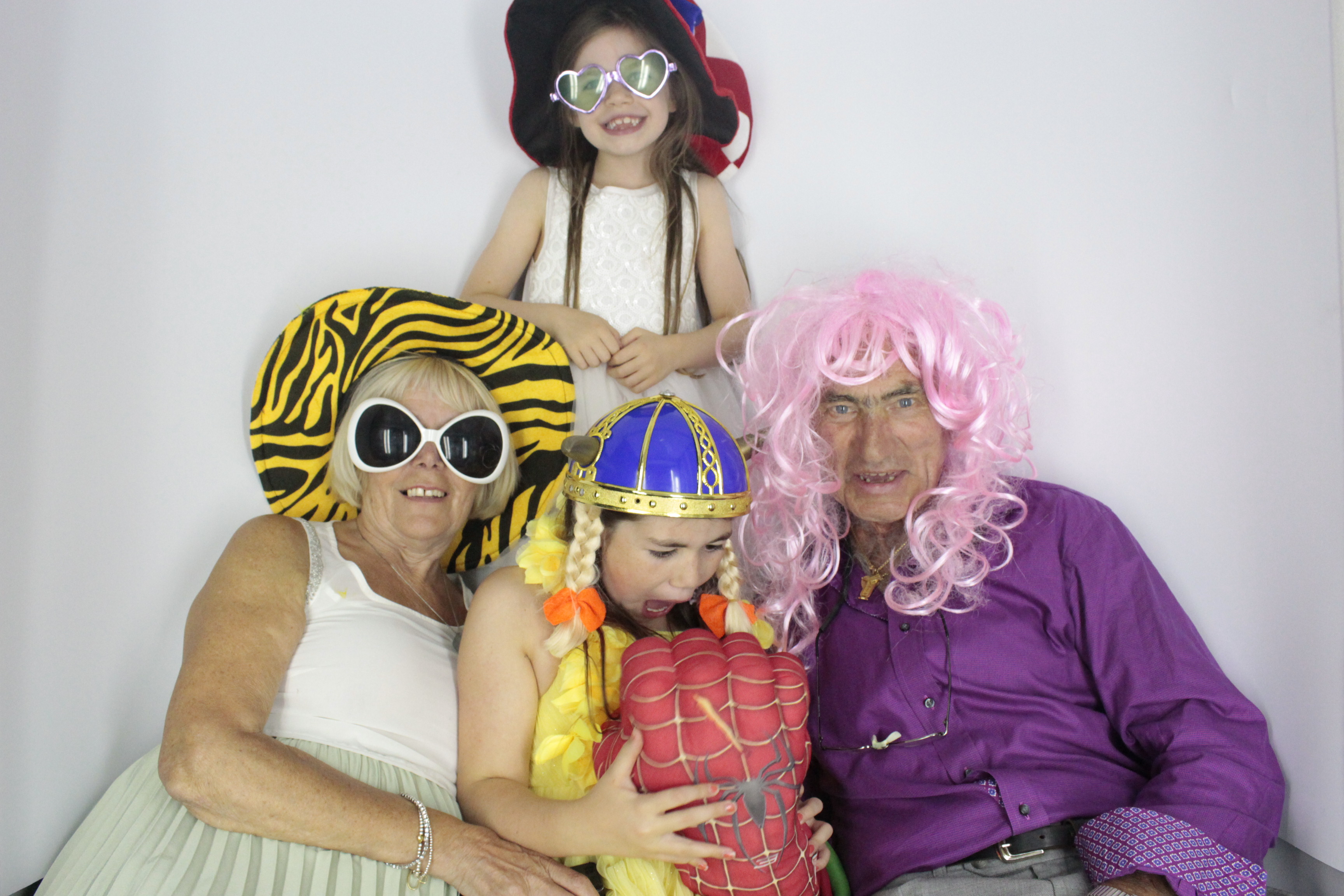 Nadine 40th Birthday  | View more photos from the event at gallery.myphotoboothexperience.co.uk/u/MyPhotoBoothExperienceLtd/Nadine-40th-Birthday